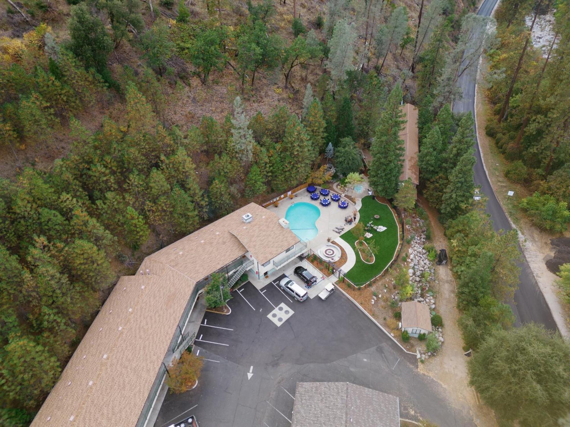 Cedar Lodge El Portal Exteriör bild